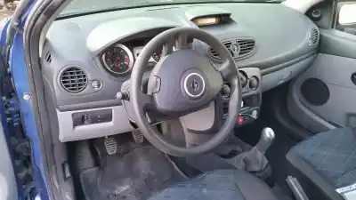 Sloopvoertuig renault clio iii 1.5 dci diesel cat van het jaar 2006 aangedreven k9kt7