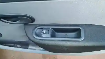 Sloopvoertuig renault clio iii 1.5 dci diesel cat van het jaar 2006 aangedreven k9kt7