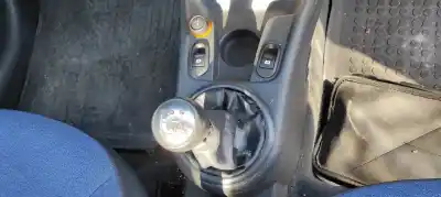 Veículo de Sucata citroen c2 empresa do ano 2006 alimentado 8hz