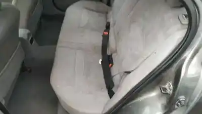 Veículo de Sucata nissan primera berlina (p11) 2.0 navigation do ano 2000 alimentado cd20t