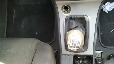 Scrapping Vehicle toyota corolla (e12) 1.6 16v of the year 2005 powered 3zzfe