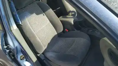 Veículo de Sucata hyundai santa fe (sm) 2.0 gls crdi do ano 2003 alimentado d4ea