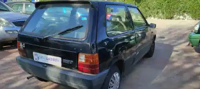 Véhicule à la ferraille fiat uno (146) 0.9 de l'année 1988 alimenté 16a2000