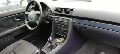 Veicolo di demolizione audi a4 berlina (8e) 2.0 20v cat (alt) dell'anno 2001 alimentato alt