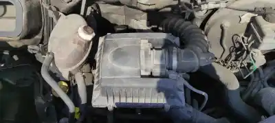 Sloopvoertuig nissan interstar mod. 04 (x70) 2.5 dci diesel cat van het jaar 2003 aangedreven g9u