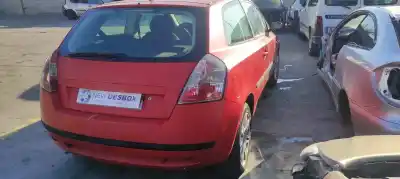 Vehicul casat fiat stilo (192_) 1.9 jtd al anului 2003 alimentat 192a1000