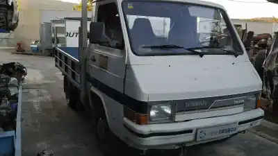 Véhicule à la ferraille nissan trade 3.0 diesel de l'année 1991 alimenté a428