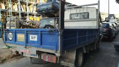 Véhicule à la ferraille nissan trade 3.0 diesel de l'année 1991 alimenté a428