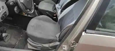 Здавання транспортного засобу ford fusion (cbk) + року 2003 потужний fxjb