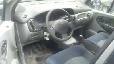 Veicolo di demolizione renault scenic (ja..) 1.6 16v dynamique (ja0b/11) dell'anno 2001 alimentato k4jc7