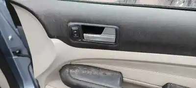 Veículo de Sucata ford focus berlina (cap) ambiente (d) do ano 2006 alimentado g8db