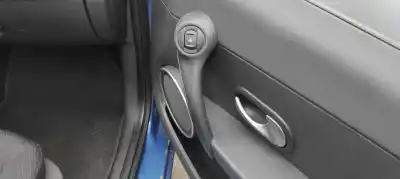 Scrapping Vehicle renault clio iii imusic confort dynamique of the year 2006 powered k4jg7