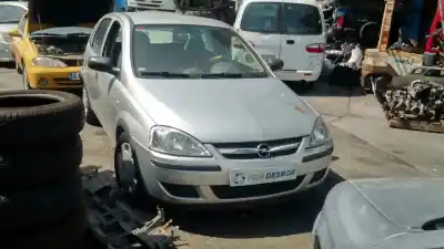 Veicolo di demolizione opel corsa c blue line dell'anno 2004 alimentato z13dt