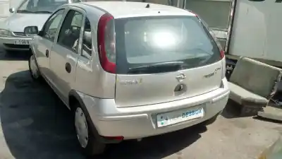 Veicolo di demolizione opel corsa c blue line dell'anno 2004 alimentato z13dt