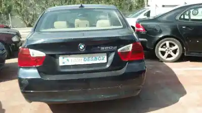 Veículo de Sucata bmw serie 3 berlina (e90) 2.0 16v do ano 2005 alimentado 204d4