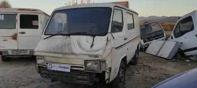 Sloopvoertuig nissan trade 2.8 diesel van het jaar 1994 aangedreven a428