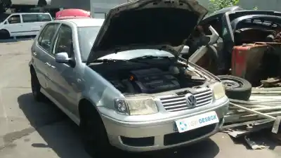 Hurda Aracı volkswagen polo berlina (6n2) 1.4 16v yılın 2000 güçlü aub