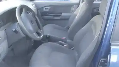 Veículo de Sucata kia carens 2.0 turbodiesel cat do ano 2003 alimentado d4ea