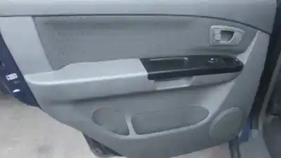 Veículo de Sucata kia carens 2.0 turbodiesel cat do ano 2003 alimentado d4ea