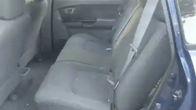 Veículo de Sucata kia carens 2.0 turbodiesel cat do ano 2003 alimentado d4ea