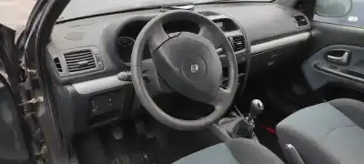 Scrapping Vehicle renault clio ii fase ii (b/cb0) 1.4 16v of the year 2005 powered k4jc7