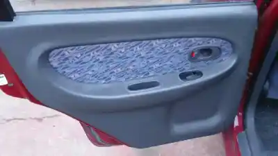 Veicolo di demolizione kia shuma 1.8 cat dell'anno 1999 alimentato te