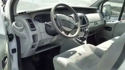 Veículo de Sucata renault trafic combi (ab 4.01) 1.9 diesel do ano 2007 alimentado f9qu7