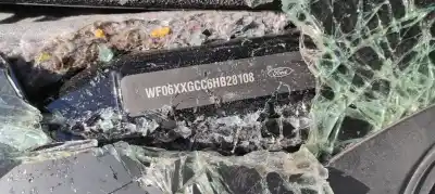 Veículo de Sucata ford focus turn. titanium do ano 2017 alimentado xwdd