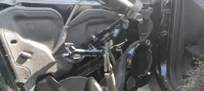 Veículo de Sucata ford focus turn. titanium do ano 2017 alimentado xwdd