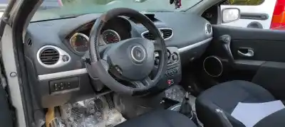 Scrapping Vehicle renault clio iii dynamique of the year 2008 powered d4f h7