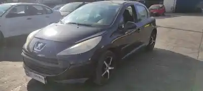 Veículo de Sucata PEUGEOT 207 Confort do ano 2006 alimentado 8HZ