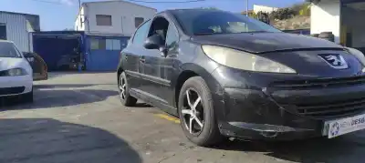 Vehicul casat peugeot 207 confort al anului 2006 alimentat 8hz
