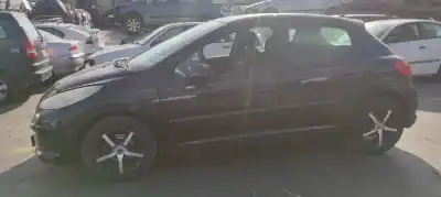 Vehicul casat peugeot 207 confort al anului 2006 alimentat 8hz