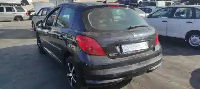 Vehicul casat peugeot 207 confort al anului 2006 alimentat 8hz