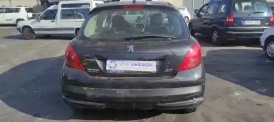 Vehicul casat peugeot 207 confort al anului 2006 alimentat 8hz