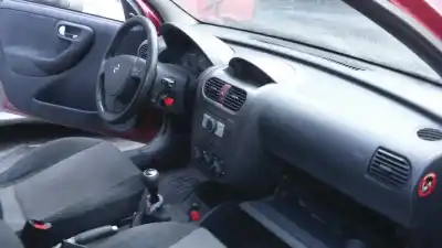 Veicolo di demolizione opel corsa c essentia dell'anno 2005 alimentato z13dt