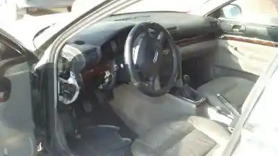 Vehicul casat audi a4 berlina (8e) 2.5 tdi al anului 2004 alimentat abf