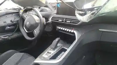 Veículo de Sucata peugeot 3008 allure do ano 2018 alimentado yh01