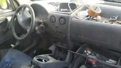 Veículo de Sucata peugeot partner (s2) 1.9 diesel do ano 2005 alimentado wjydw8b