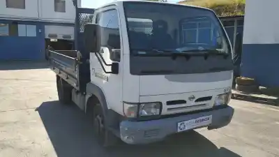 Véhicule à la ferraille NISSAN CABSTAR E de l'année 2001 alimenté BD30