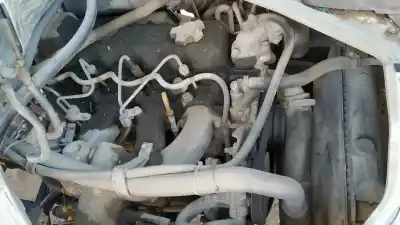 Veicolo di demolizione nissan cabstar e dell'anno 2001 alimentato bd30