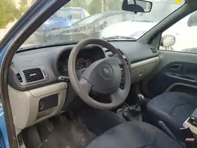 Здавання транспортного засобу renault clio ii fase ii (b/cb0) authentique confort року 2002 потужний k9ka7