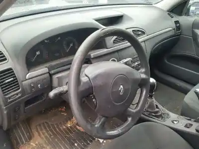 Здавання транспортного засобу renault laguna ii (bg0) pack authentique року 2005 потужний f9q d6