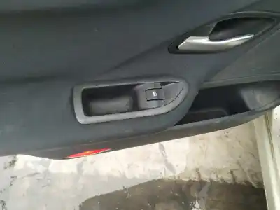 Здавання транспортного засобу renault laguna ii (bg0) pack authentique року 2005 потужний f9q d6