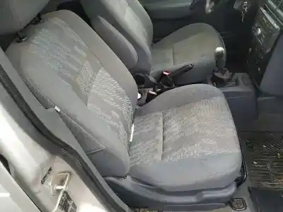 Veicolo di demolizione ford tourneo connect (tc7) kombi b. corta (2006->) dell'anno 2007 alimentato r3pa