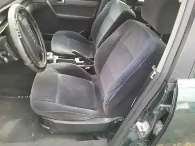 Sloopvoertuig audi a6 berlina (c4) 2.5 tdi van het jaar 1995 aangedreven afb