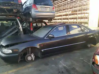 Veicolo di demolizione audi a8 (d2) 4.2 quattro dell'anno 1994 alimentato abz