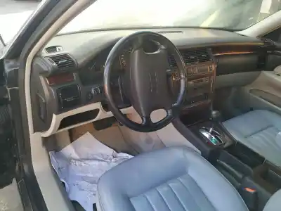 Veicolo di demolizione audi a8 (d2) 4.2 quattro dell'anno 1994 alimentato abz