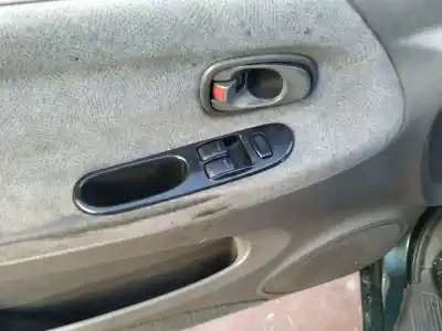 Veicolo di demolizione kia carnival 2.9 turbodiesel cat dell'anno 1999 alimentato j3