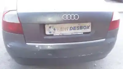 Veículo de Sucata audi a4 berlina (8e) 1.9 tdi (96kw) do ano 2003 alimentado awx